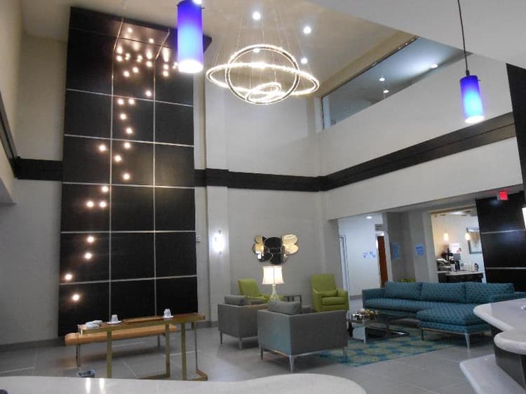 Holiday Inn Express & Suites Houston Northwest-Bro