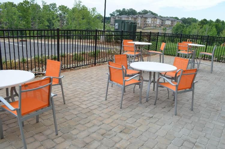 Holiday Inn Express Raleigh Arpt - Brier Crk Area