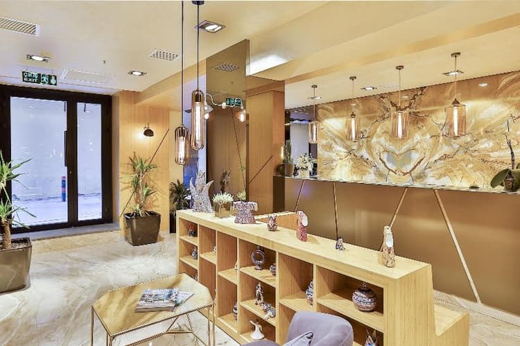 Ayramin Hotel