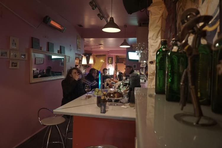 Chillout Lya Hostel Bar