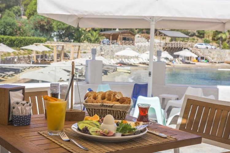 Yaz Beach Hotel