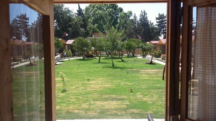 Pitos Bungalows
