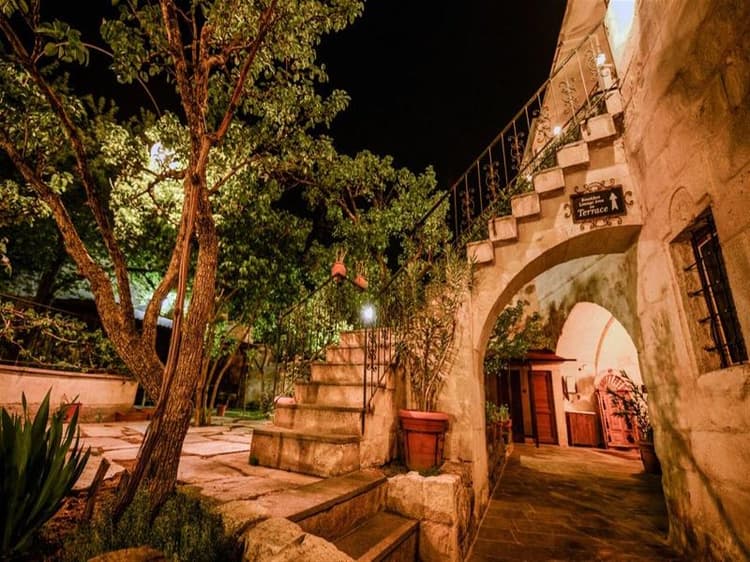 Elysa E Cave House
