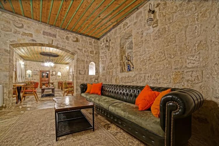 Taru Cave Suites