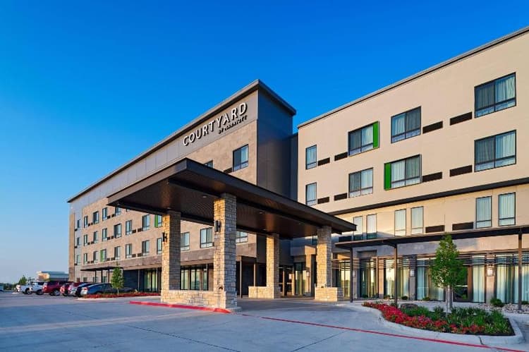 Courtyard By Marriott Dallas Grand Prairie