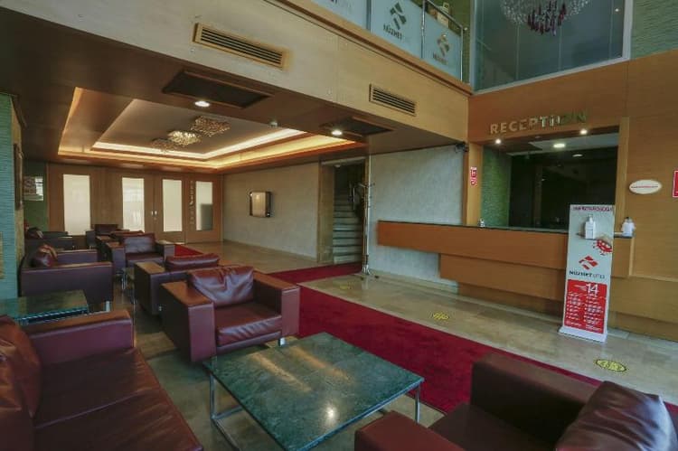 Nuzhet Hotel