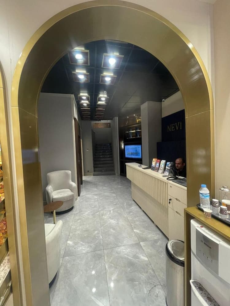 Nevi Hotel And Suites