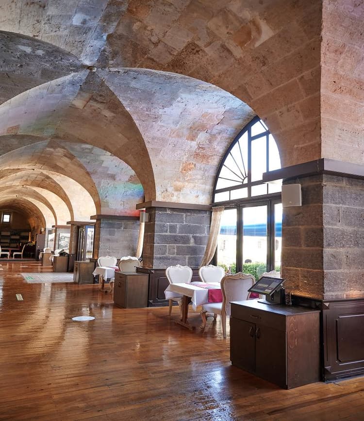 Bayazhan Butik Otel ve Restaurant