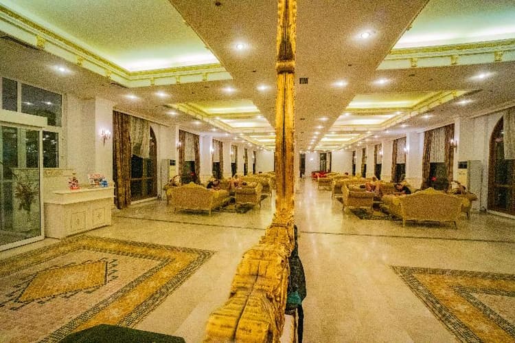 Fun Hill Resort Hotel