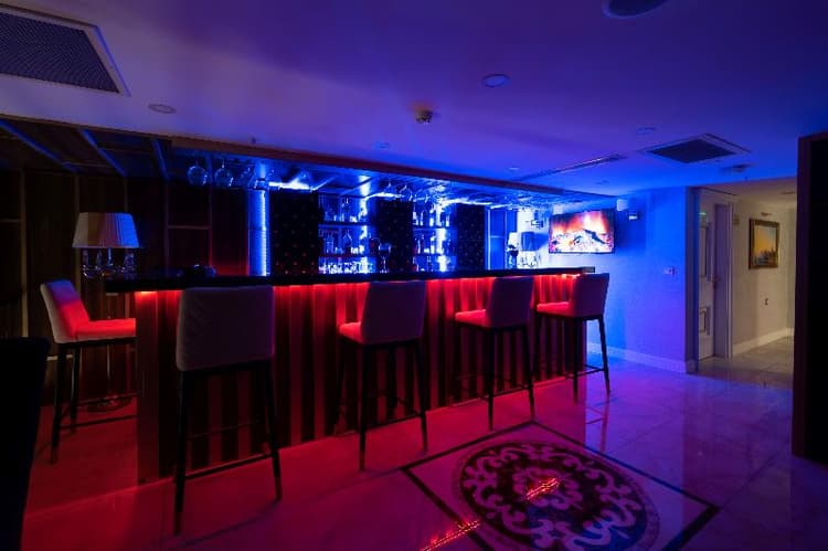 Les Lion Luxury Spa