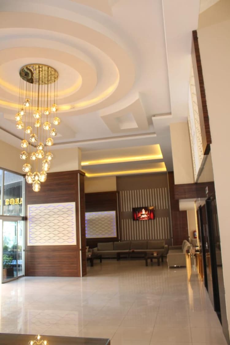 Green House City Hotel