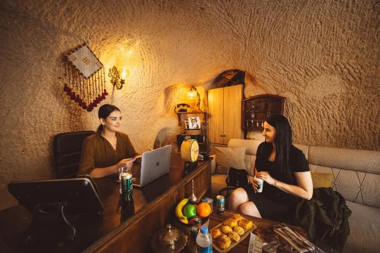 Aurora Cave Hotel