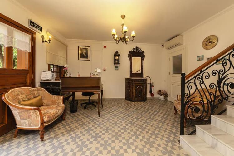 Zemira Garden Hotel