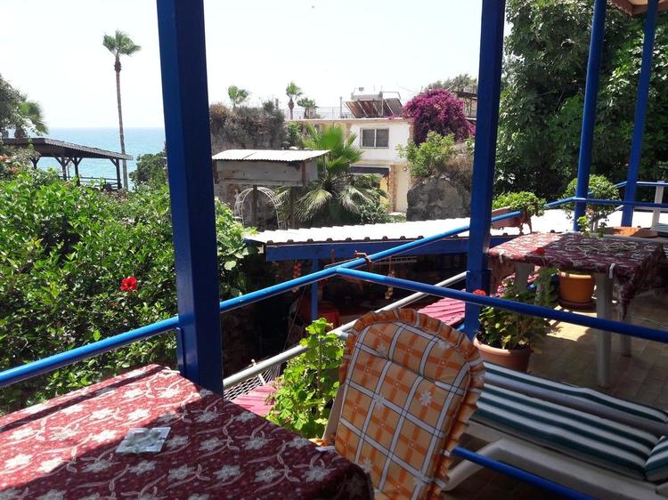 Antonios Motel