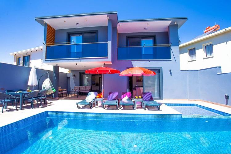 Villa Light 2
