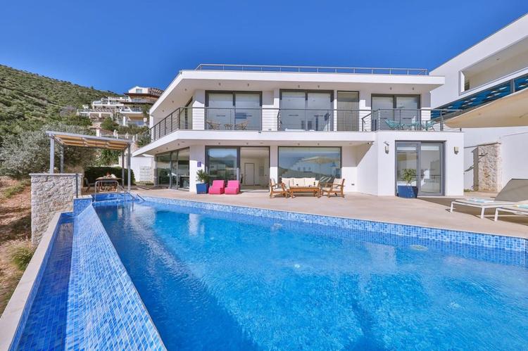 Villa Ship Ahoy