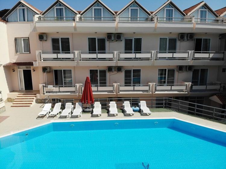 Villa Lycus Hotel