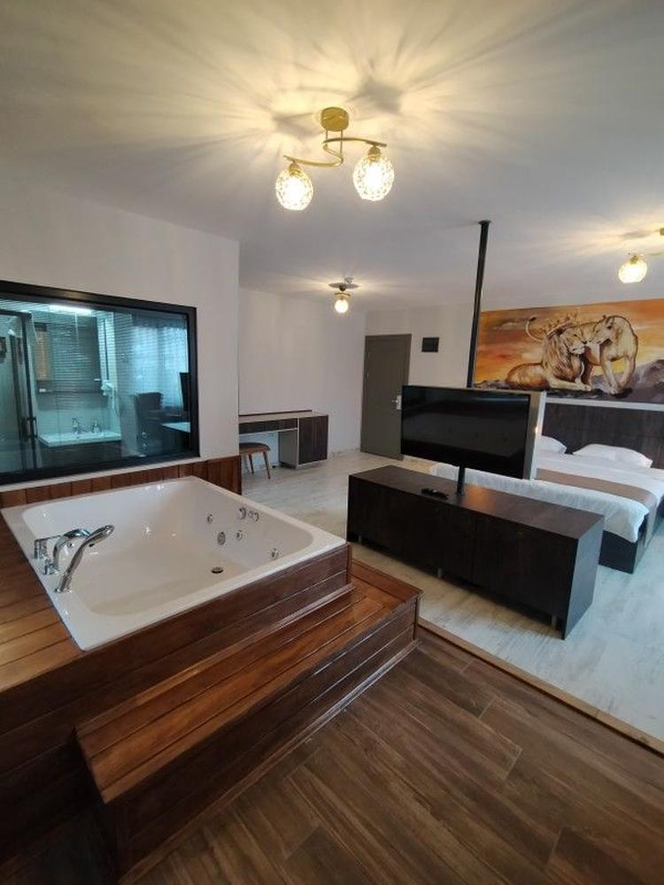 Sar-Per Hotel