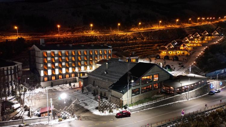 Snowdora Hotels & Villas