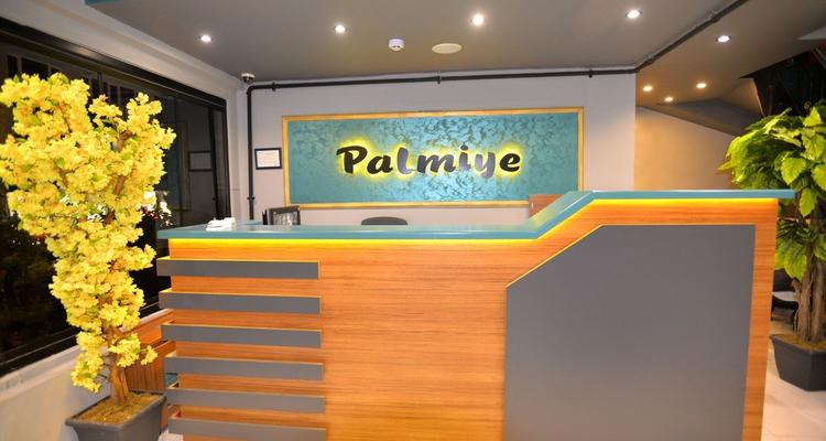 Palmiye Suit
