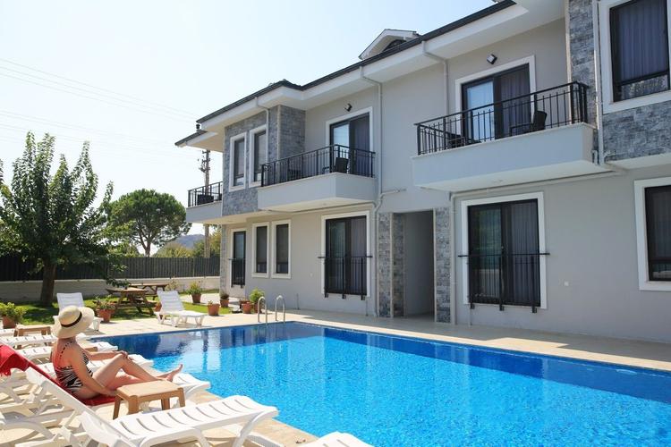 Bright House Apart