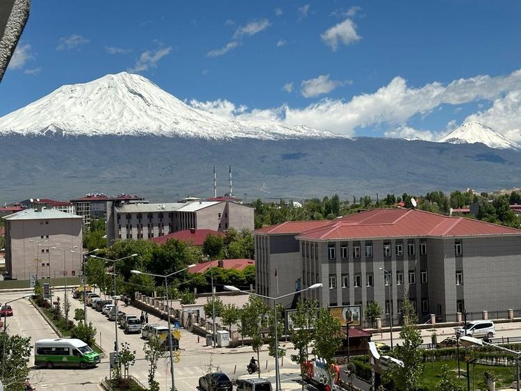 Hotel Ararat
