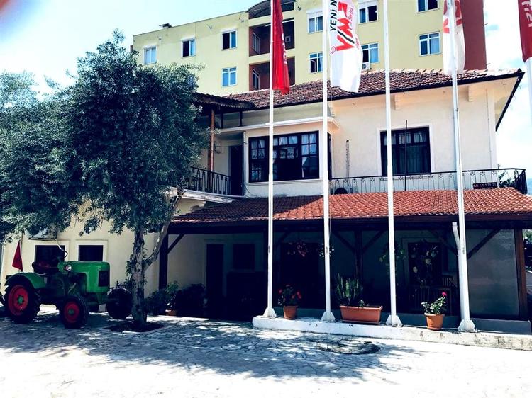 Bayraktar Konağı