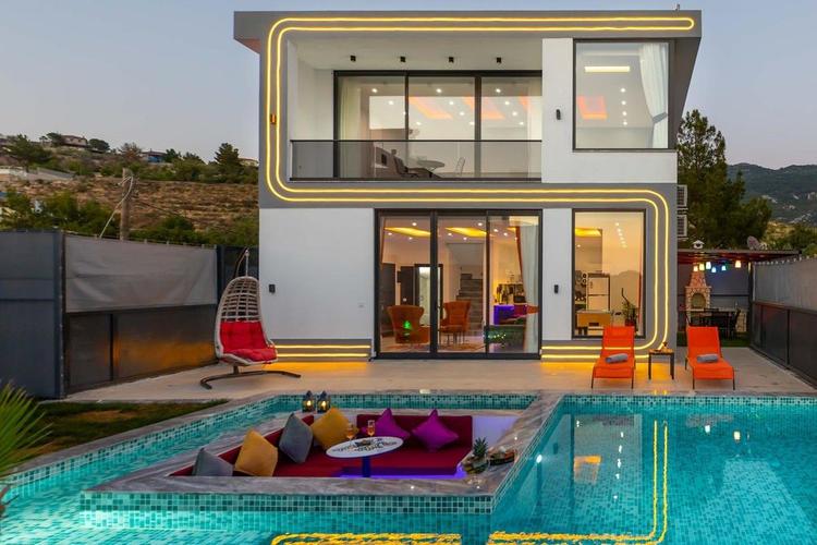 Villa Fariz