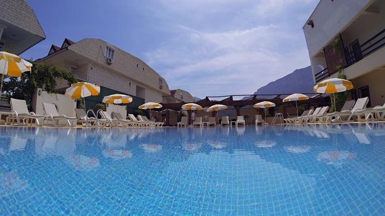 Arma's Park Hotel