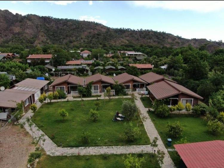 Şah Apart