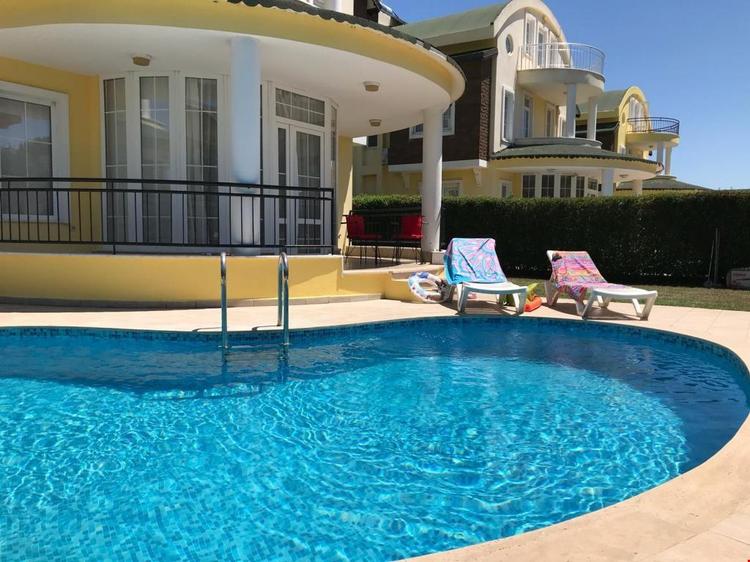 Villa Olive Rose