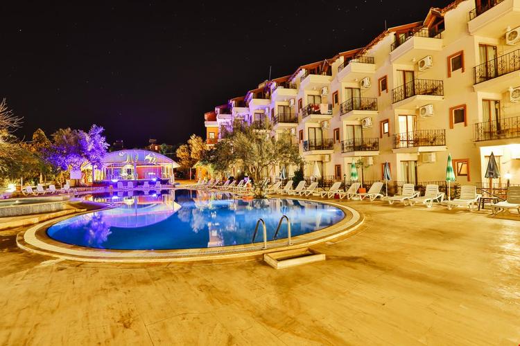 Club Gultur Otel