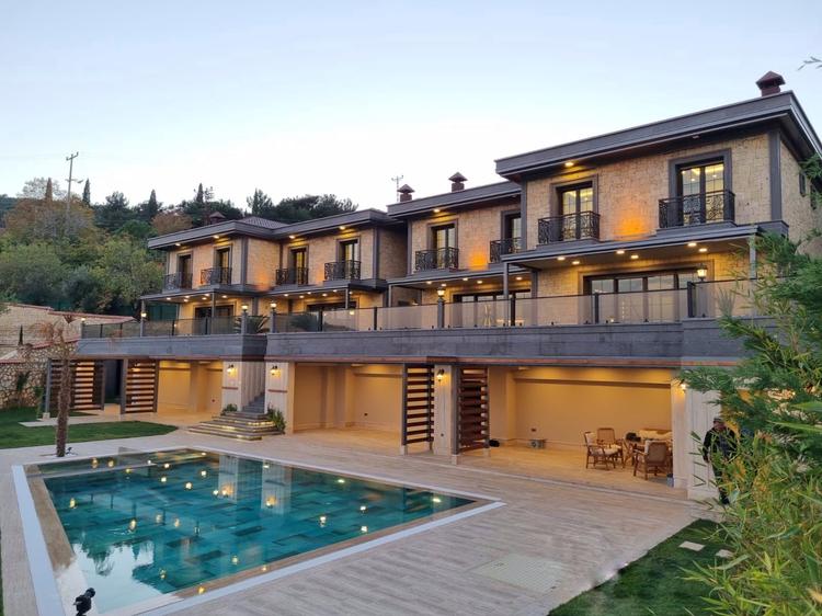 Aphrodite Mansion
