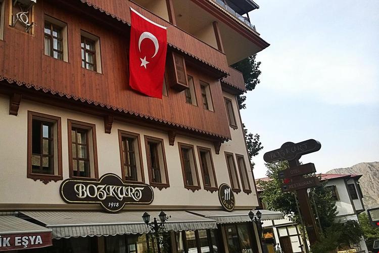Otel Yeşil Eğin