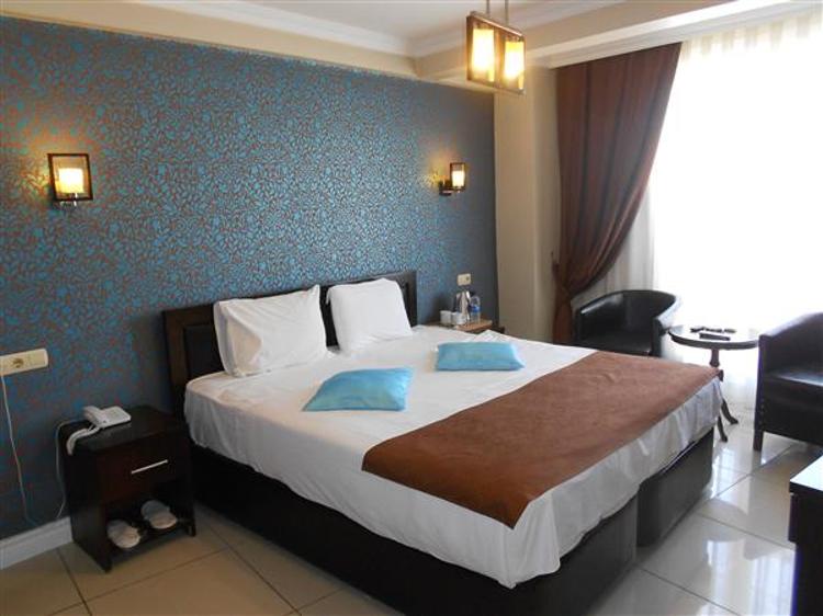 Selis Hotel