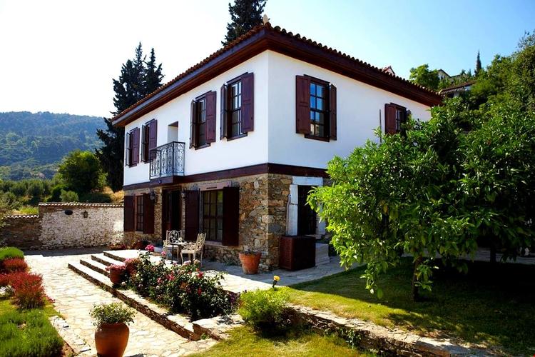 Güllü Konak Otel