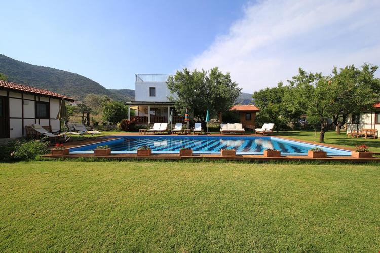 Bal Badem Bungalov