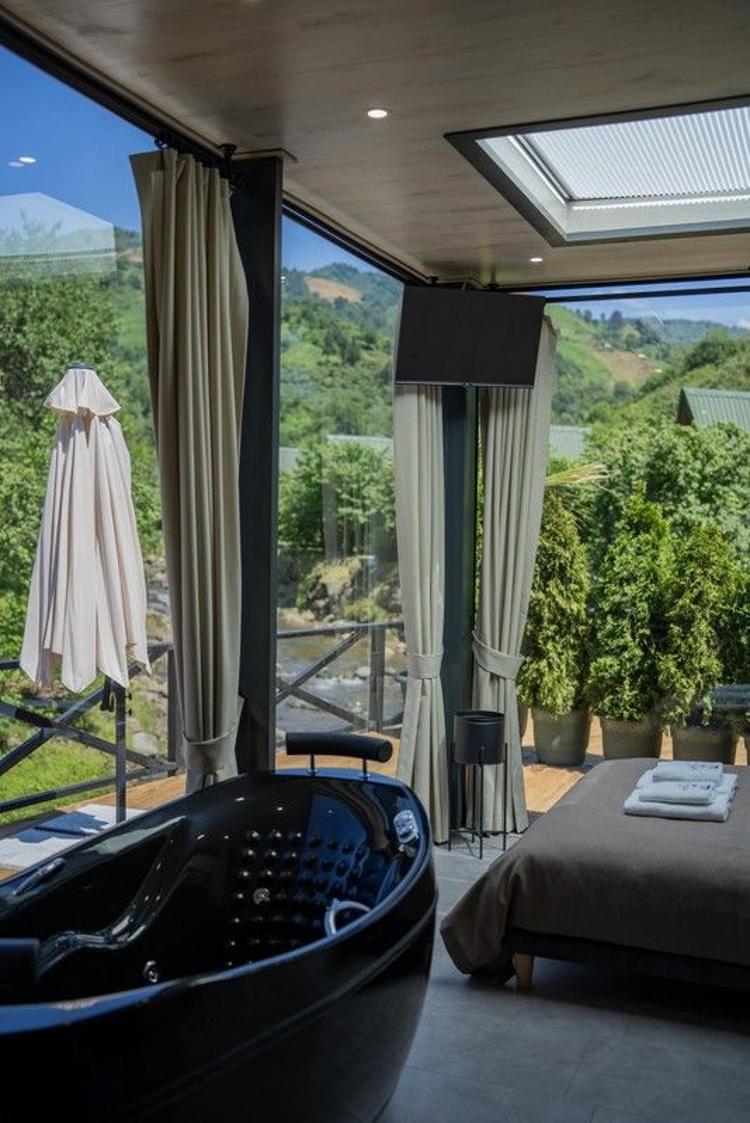 Mirrorland Bungalov