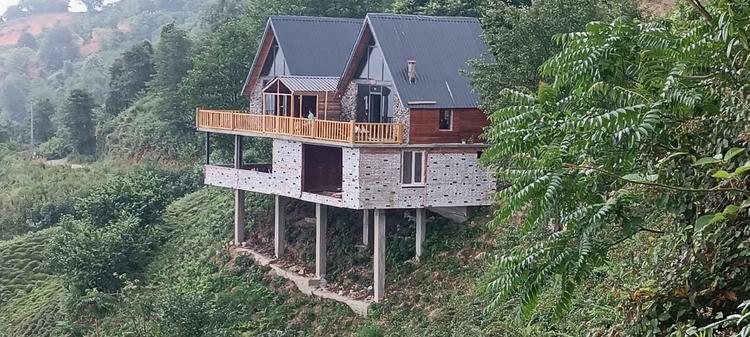 Vrossi Bungalov