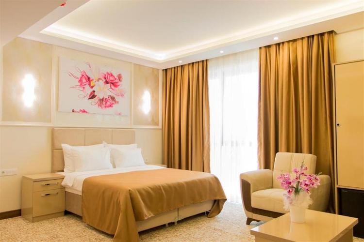 Goldhan Hotel