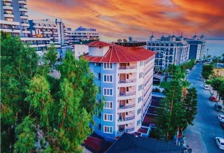 Eva Beach Hotel
