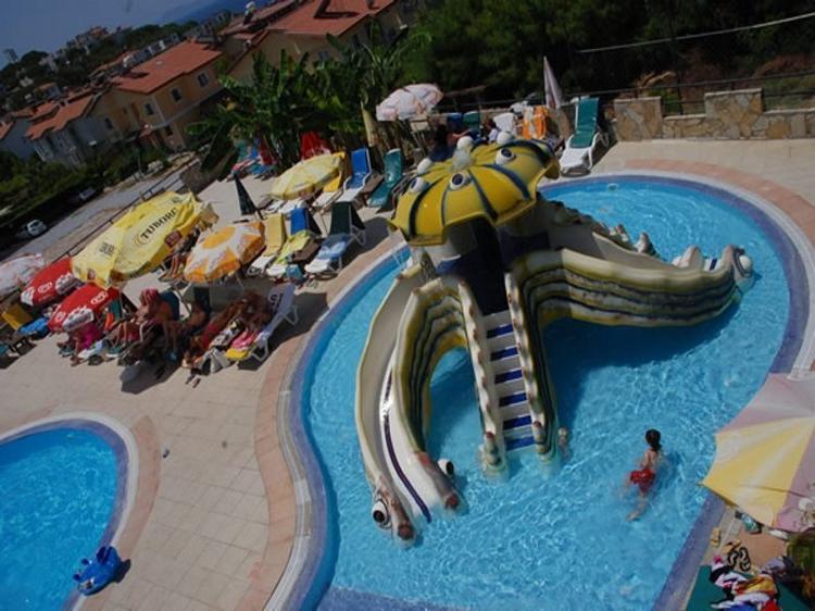 Club Hotel Lion