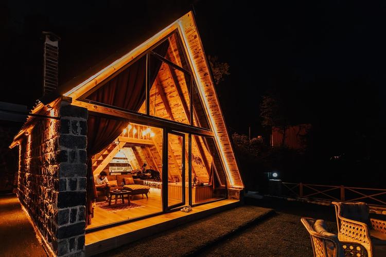 Zaba Suit Bungalov
