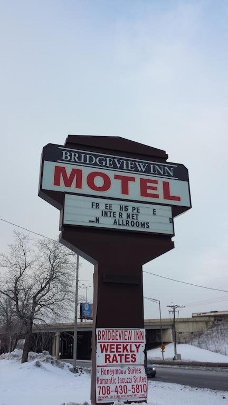 Bridgeview Inn