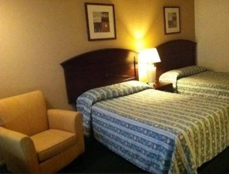 Express Inn Thomson
