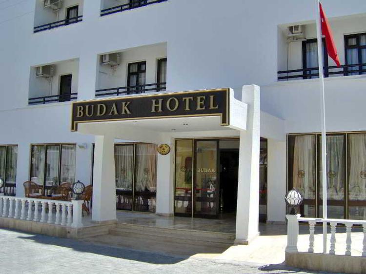 Budak Hotel