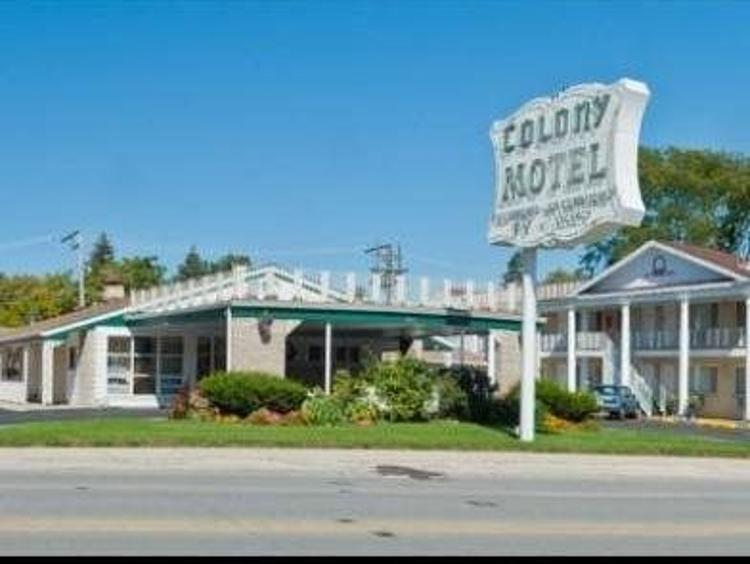 Colony Motel
