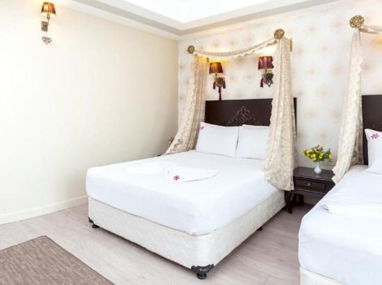 Cosmos Hotel