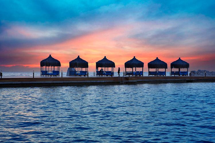 Le Bleu Hotel & Resort