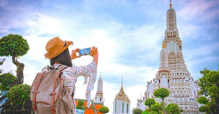 Holiday Inn Bangkok Silom